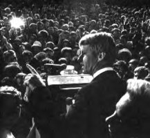 Did you know that there have been Superfights HAAAAF THE SIIIIIIZE OF THIIIS?