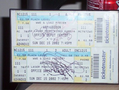 autographs.jpg (34072 bytes)