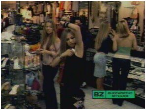 avril14.jpg (19521 bytes)