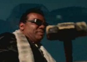 sledge1.jpg (7508 bytes)