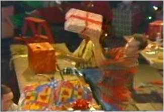 22.jpg (18002 bytes)