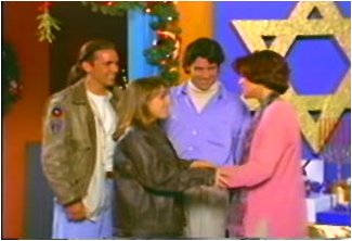 27.jpg (18045 bytes)