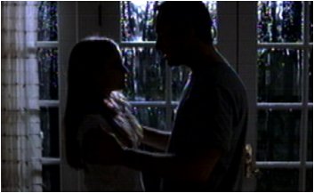 kiss12.jpg (14682 bytes)