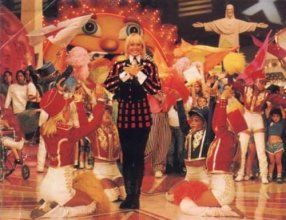 xuxa8.jpg (21854 bytes)