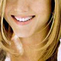 jenniferaniston2thumb.jpg (25378 bytes)